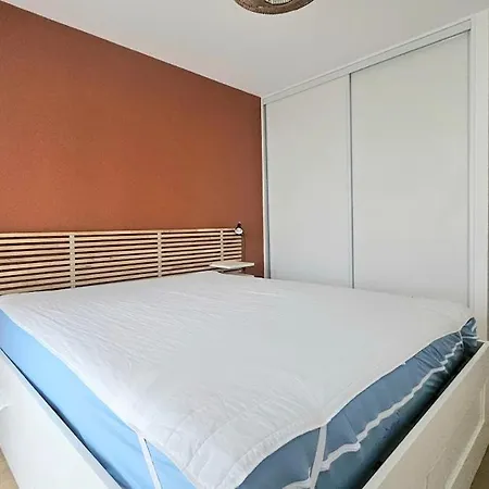 Jomoka Apartment *