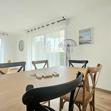 Apartment Jomoka Royan